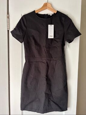 VETTA Black Short-Sleeve Mini Sheath Dress